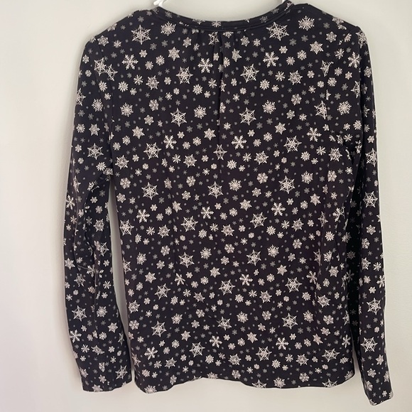 Lands’ End 💯 % cotton print long sleeve like new crew top - Picture 3 of 4